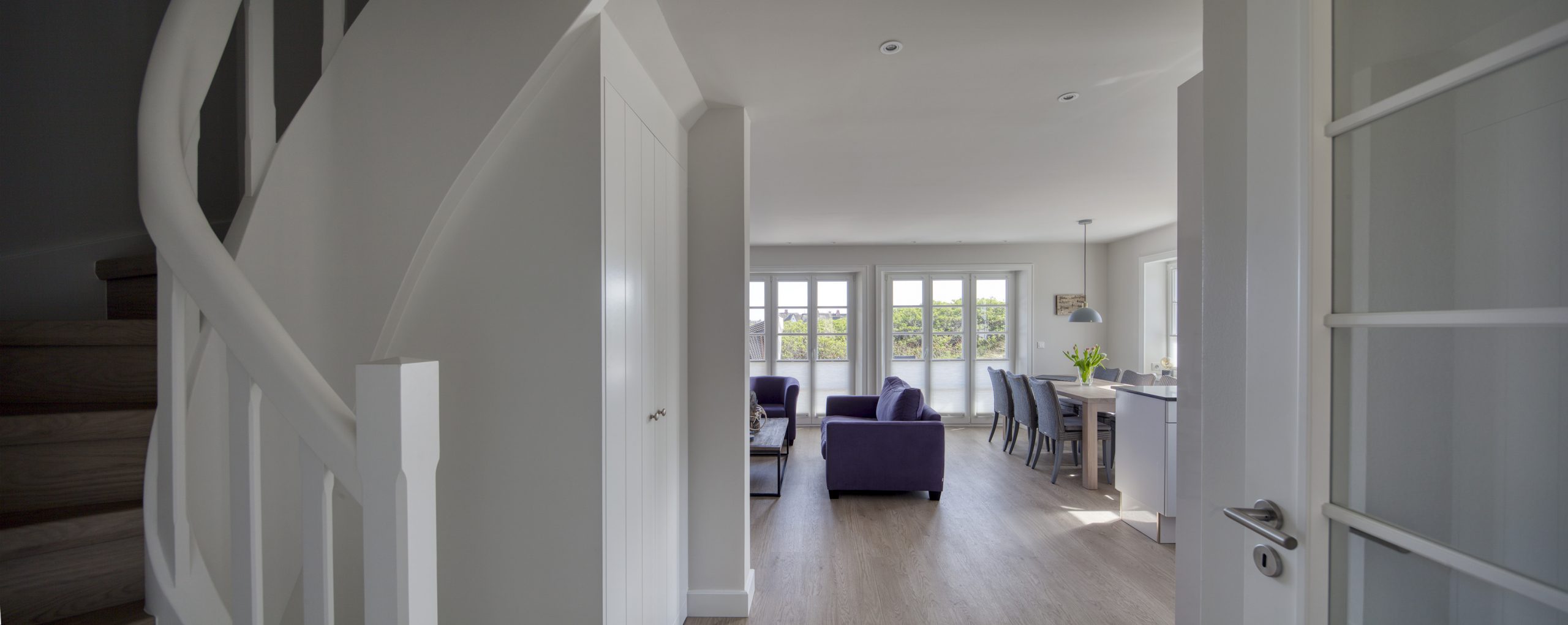 Appartement 8 - Eingangsbereich mit Blick auf Wohn-Essraum