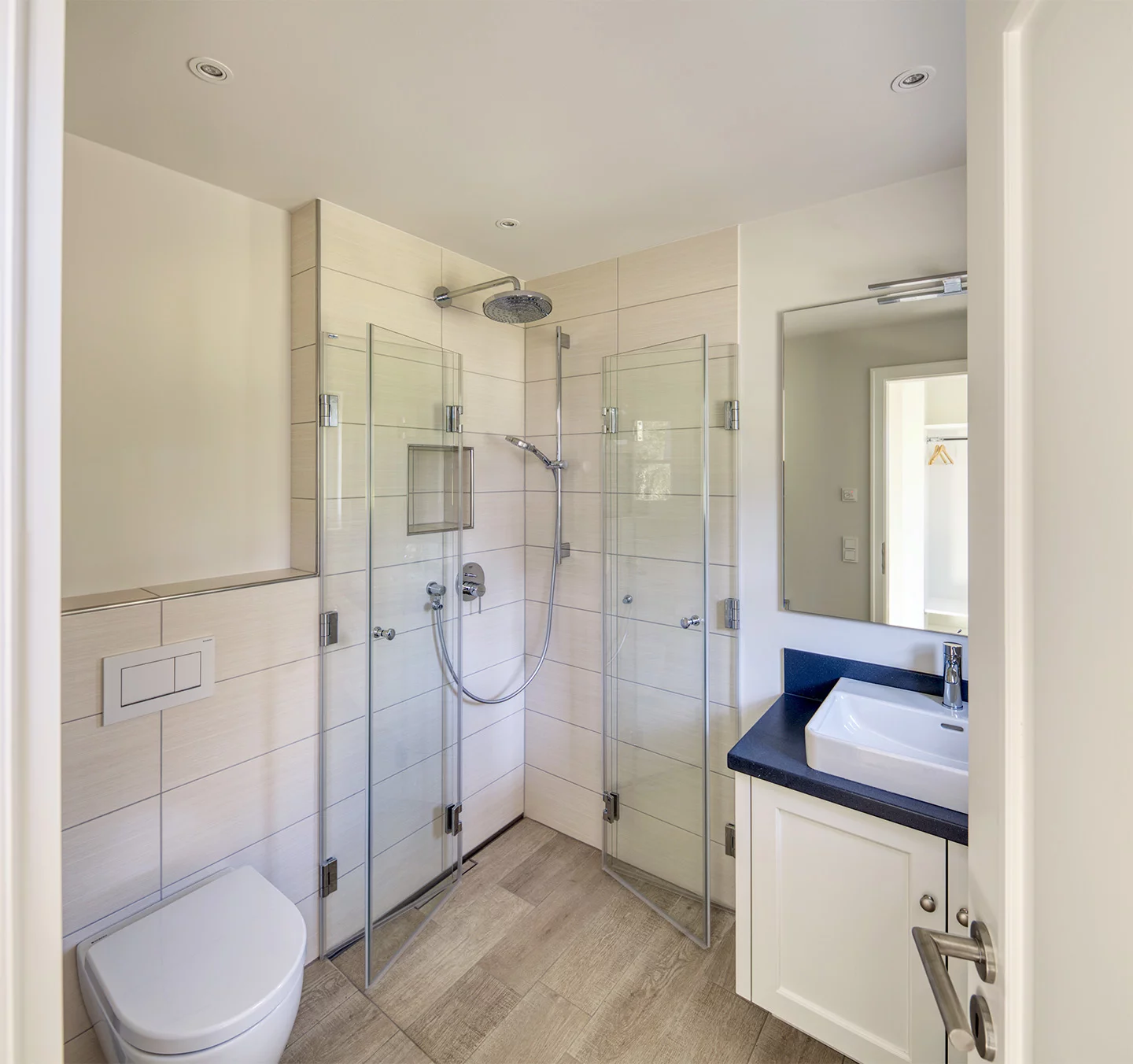 Appartement 5 - Bad EG